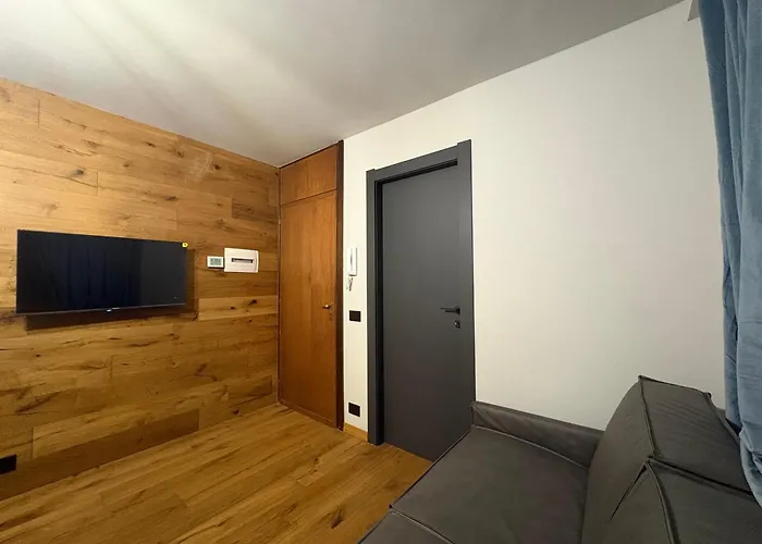 Wood House Apartment *